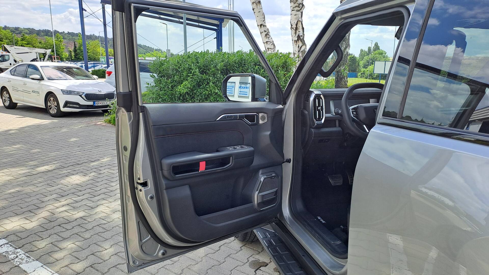 product-gallery-image