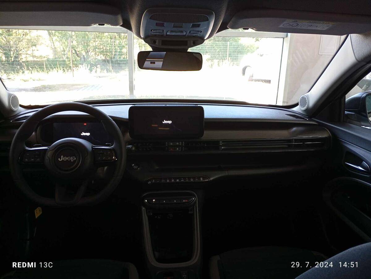 product-gallery-image