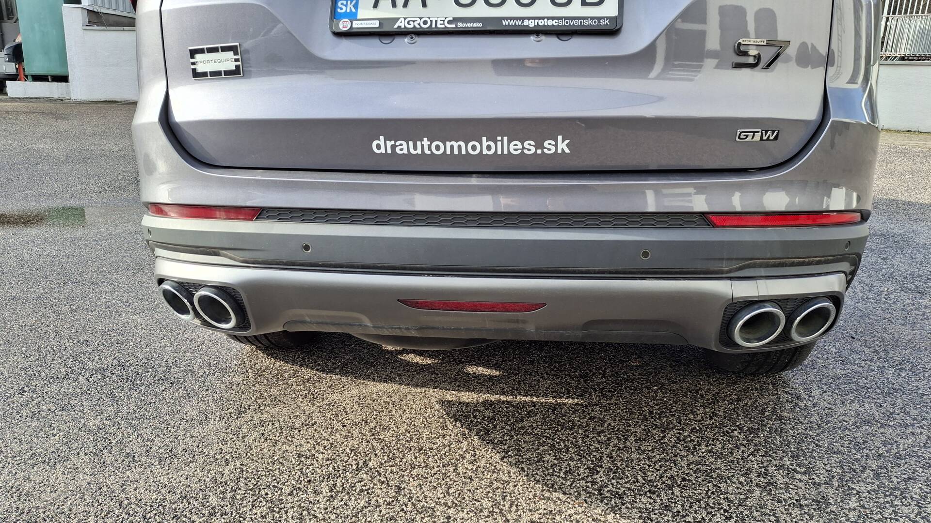 product-gallery-image