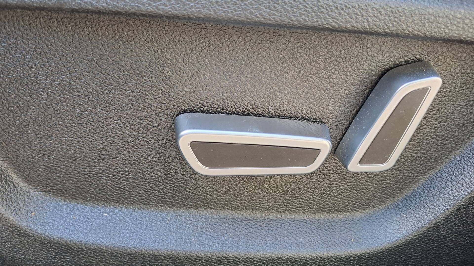 product-gallery-image